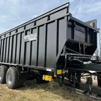 La benne à fond poussant Pronar T900XL offre un volume de 61 m3.
