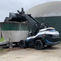Robot de manutention Loadix de ManuRob près d'un méthaniseur
