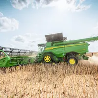 Les nouvelles moissonneuses-batteuses John Deere S7 bénéficient de nouveaux automatismes.