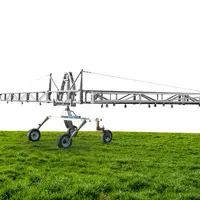 Mesurant 50 m de large, la rampe d'irrigation AS 50 NEO de Bauer respecte au transport une largeur de 3 m.