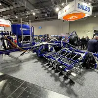 Le nouveau rouleau Multiroll de Dal-Bo peut recevoir plusieurs types d'équipements en amont des rangées de billes.