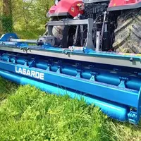 Le broyeur à axe horizontal GB III de Lagarde se décline en largeurs de travail de 2,20 à 3,10 m.