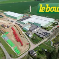 Vue aérienne de l'usine JLB Leboulch de La Vieille-Lyre (Eure)