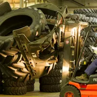 Michelin inaugure un nouveau procédé de confection des pneumatiques dans son usine de l'Aube. Si la technologie des pneus ne change pas, le confort de