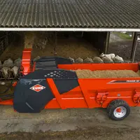 Pailleuse distributrice Kuhn Primor GII 110.1 Polydrive au travail
