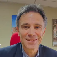 Photo Portrait de Renaud Dehillotte, directeur dénéral de JCB France.