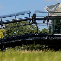Coupe à tapis à châssis articulé Geringhoff