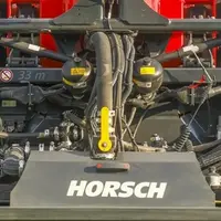 Rampe de pulvérisateur Horsch Leeb en pulvérisation  avec anntifouettement MotionControl