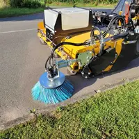 Balayeuse Master'Clean d'Emily sur chargeur télescopique JCB