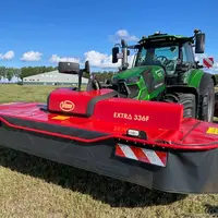 Faucheuse Vicon Extra 336 F sur un tracteur Deutz-Fahr