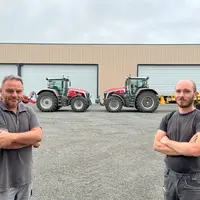 Tracteurs Massey Ferguson MF 8S.305 et MF 9S.310 Mathieu Ondet Quentin Moreau