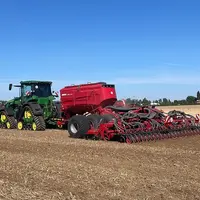 Combiné de semis Versa 7 SW de 7,20 mètres de large avec tracteur John Deere 9RX