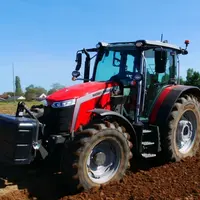 Tracteur Massey Ferguson MF 5M.135 au labour.