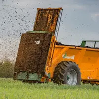 Épandeur de fumier Dangreville équipé d'un compteur connecté Samsys.