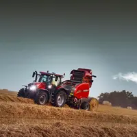 Tracteur Case IH Maxxum 125 et presse à balles rondes à chambre variable RB456 de Case IH