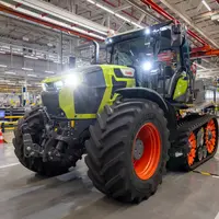 Axion 9 Terra Trac tout juste sorti de l'usine de tracteurs Claas Le Mans