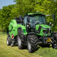 Tracteur Deutz-Fahr 6150.4 TTV avec presse à balles rondes Deutz-Fahr