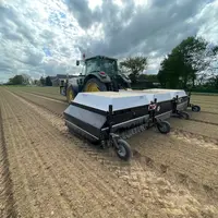 <em class="placeholder">Pulvérisateur Ara d'Ecorobotix attelé sur un tracteur John Deere 7430</em>