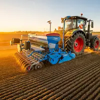 Semoir en ligne Lemken Saphir XMR attelé à un tracteur Claas Arion 660
