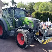 <em class="placeholder">Kit autonome Iquus sur tracteur électrique Fendt e107 Vario</em>