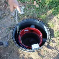 La cuve centralisant l’eau récupéré et celle en provenance du puis dispose d’une capacité de stockage de 10 m3.