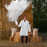 Laetitia Landrieaux, s’occupe principalement de la promotion et de la vente des produits
