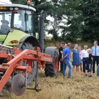 À la veille du pic de pollen d’ambroisie, le Comité parlementaire ambroisie s’est déplacé à Bourgoin-Jallieu en Isère pour faire un point sur l’avancé