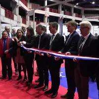 Inauguration du Salon des Maires par les officiels.