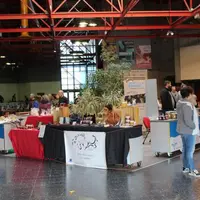 Un marché de producteurs locaux.
