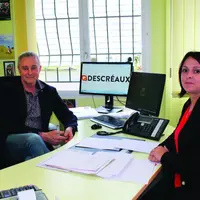 Christophe Descréaux, responsable opérationnel et Myriam Cabamus, responsable qualité.