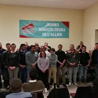 Les trente-neuf administrateurs des Jeunes Agriculteurs de l'Allier, autour de leur président, Cédric Fournier. Ils doivent se réunir le 11 avril proc