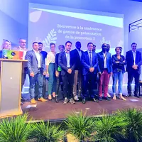 Les 10 nouvelles start-ups ont pris possession des lieux en présence des dirigeants du Crédit agricole Centre France.