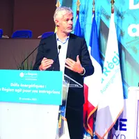 Laurent Wauquiez, président de la Région Auvergne-Rhône-Alpes, a annoncé un plan d'aides en faveur des entreprises et des industries du territoire, sé