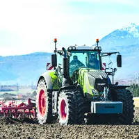 Démonstration du nouveau pneu MICHELIN EVOBIB au Centre de Technologie du groupe Michelin à Cébazat (63).