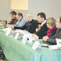 Lors de l’assemblée générale de la FD Cuma, Philippe Majeune (au micro) a démissionné de son poste de président. Jérôme Arnaud, jusqu’alors vice-prési