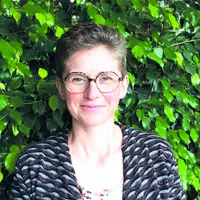 Sabine Tholoniat produit du lait à proximité de Thiers.