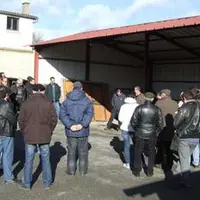 Autour des responsables syndicaux, les agriculteurs se sont rassemblés en nombre.