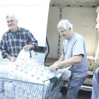 Sorti des rayons, le lait belge a été remis au Secours populaire.