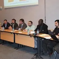 Autour de Michel Leblay, les intervenants envisagent des solutions pour le maintien de l’élevage dans les pays du Sud et du Nord.