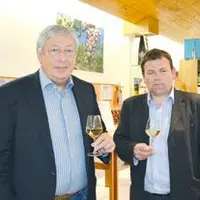 Jean-Paul Berthoumieu, directeur de la cave Saint-Verny et Sébastien Vidal, président ont ouvert les dégustations du millésime 2014.