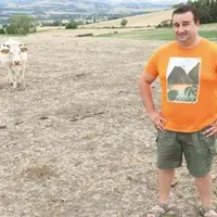 Les prairies de Pierre Chabrillat ravagées par la sécheresse.