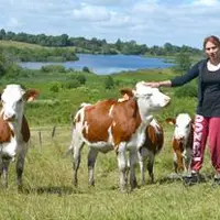 Céline Golfier consacre beaucoup de temps à observer et renforcer son lien avec ses animaux pour faciliter son travail.
