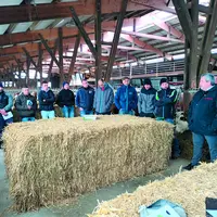 Les producteurs de lait de Puy-de-Dôme ont échangé sur des sujets cruciaux pour l'avenir de la filière autour de Thierry Chirol, président de la FDPL
