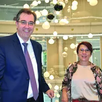 Chantal Debost, présidente du Crédit Agricole Centre-France, accompagnée de Frédéric Baraut, directeur général.