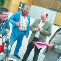 Une délégation d’une dizaine de personnes emmenée par les présidents de la FDSEA de l’Orne s’est rendue sur l’exploitation du lycée agricole de Sées