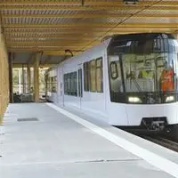 La gare de départ, pratiquement entièrement vitrée, donnera dès l'embarquement une vue du paysage à découvrir.