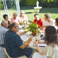 La mission d'expertise a débuté sa tournée chez Jean-Luc Fournier à Lempty où les intempéries du printemps ont causé de lourdes pertes de rendements.