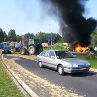 Dans un bassin d’emploi fragilisé, les agriculteurs ont su communiquer avec diplomatie sur leurs difficultés avec la population.