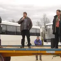 Place du 1er mai à Clermont, coup d’envoi donné par Patrick Trillon, David Cohade et Jacques Chazalet