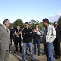 M. Jean-Yves Lallart, Sous Préfet de Riom, s’est rendu sur l’exploitation de Mickaël Guillot, à Pulvérières, pour rencontrer les éleveurs et aborder a